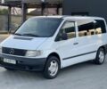Белый Мерседес Вито, объемом двигателя 2.1 л и пробегом 325 тыс. км за 5450 $, фото 1 на Automoto.ua