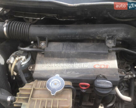 Білий Мерседес Віто, об'ємом двигуна 2.2 л та пробігом 378 тис. км за 4400 $, фото 1 на Automoto.ua