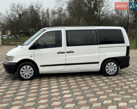 Белый Мерседес Вито, объемом двигателя 2.2 л и пробегом 401 тыс. км за 3300 $, фото 1 на Automoto.ua