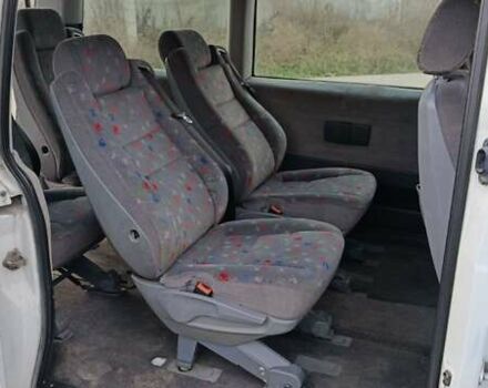 Білий Мерседес Віто, об'ємом двигуна 2.15 л та пробігом 280 тис. км за 5750 $, фото 24 на Automoto.ua