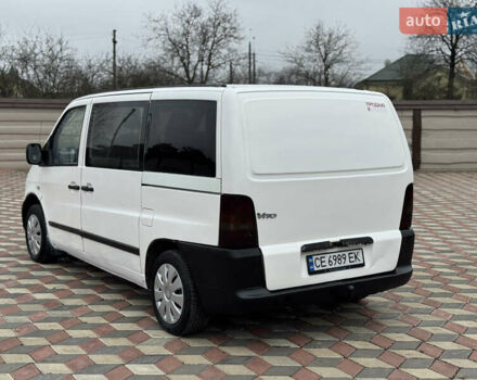 Белый Мерседес Вито, объемом двигателя 2.2 л и пробегом 401 тыс. км за 3300 $, фото 2 на Automoto.ua