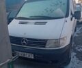 Белый Мерседес Вито, объемом двигателя 2.2 л и пробегом 255 тыс. км за 5000 $, фото 1 на Automoto.ua