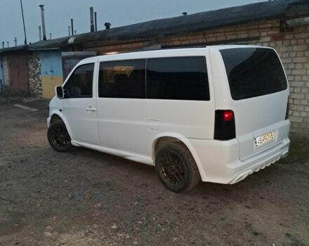 Белый Мерседес Вито, объемом двигателя 2.1 л и пробегом 265 тыс. км за 6400 $, фото 1 на Automoto.ua