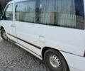 Белый Мерседес Вито, объемом двигателя 2.15 л и пробегом 330 тыс. км за 4599 $, фото 1 на Automoto.ua