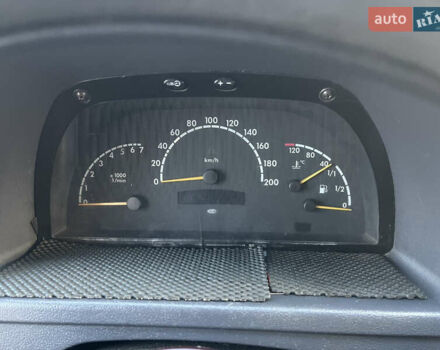 Білий Мерседес Віто, об'ємом двигуна 2.2 л та пробігом 357 тис. км за 5500 $, фото 14 на Automoto.ua