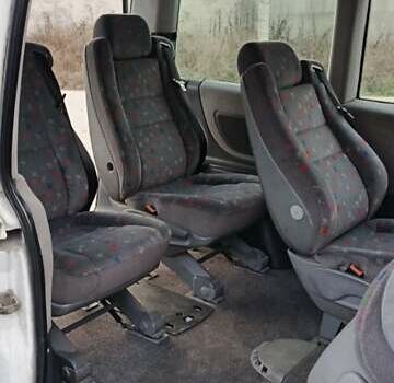 Білий Мерседес Віто, об'ємом двигуна 2.15 л та пробігом 280 тис. км за 5750 $, фото 11 на Automoto.ua