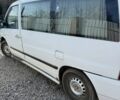 Белый Мерседес Вито, объемом двигателя 2.15 л и пробегом 330 тыс. км за 4599 $, фото 1 на Automoto.ua