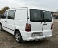 Белый Мерседес Вито, объемом двигателя 2.2 л и пробегом 450 тыс. км за 2200 $, фото 3 на Automoto.ua