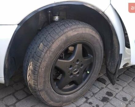 Белый Мерседес Вито, объемом двигателя 2.2 л и пробегом 360 тыс. км за 5800 $, фото 7 на Automoto.ua