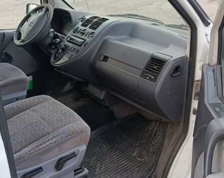 Білий Мерседес Віто, об'ємом двигуна 2.15 л та пробігом 280 тис. км за 5750 $, фото 25 на Automoto.ua