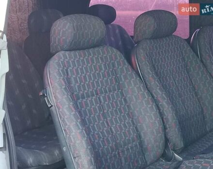 Білий Мерседес Віто, об'ємом двигуна 2.15 л та пробігом 408 тис. км за 6500 $, фото 14 на Automoto.ua