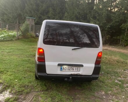 Белый Мерседес Вито, объемом двигателя 2.1 л и пробегом 422 тыс. км за 3600 $, фото 4 на Automoto.ua