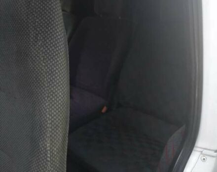 Белый Мерседес Вито, объемом двигателя 2.15 л и пробегом 400 тыс. км за 3200 $, фото 9 на Automoto.ua