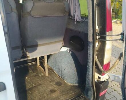 Белый Мерседес Вито, объемом двигателя 2.15 л и пробегом 360 тыс. км за 6500 $, фото 9 на Automoto.ua