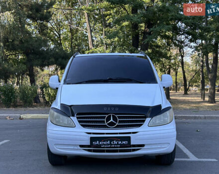 Белый Мерседес Вито, объемом двигателя 2.15 л и пробегом 372 тыс. км за 7999 $, фото 2 на Automoto.ua