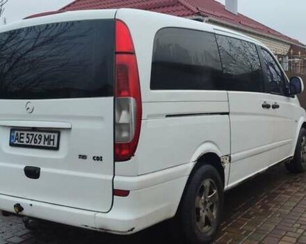 Белый Мерседес Вито, объемом двигателя 2.2 л и пробегом 315 тыс. км за 6600 $, фото 6 на Automoto.ua