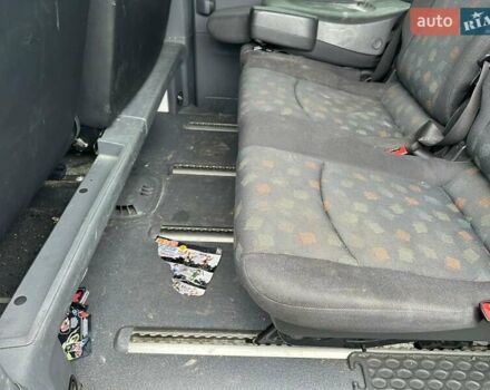 Белый Мерседес Вито, объемом двигателя 2.1 л и пробегом 390 тыс. км за 6500 $, фото 1 на Automoto.ua