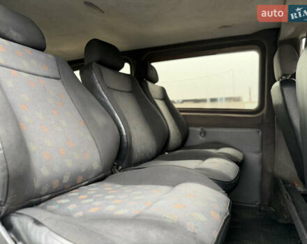 Белый Мерседес Вито, объемом двигателя 2.15 л и пробегом 350 тыс. км за 5400 $, фото 53 на Automoto.ua