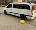 Белый Мерседес Вито, объемом двигателя 2.1 л и пробегом 300 тыс. км за 6999 $, фото 3 на Automoto.ua
