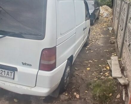 Мерседес Вито 2004 в Кривом Роге на Automoto.ua Белый Мерседес Вито, объемом двигателя 2.2 л и пробегом 360 тыс. км за 2700 $, фото 3 на Automoto.ua