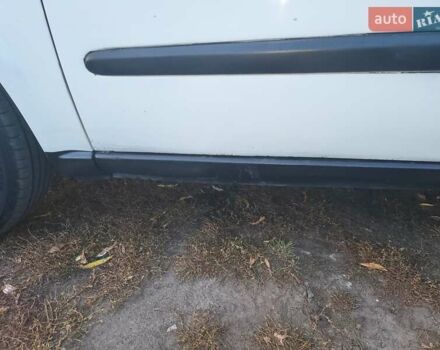 Білий Мерседес Віто, об'ємом двигуна 2.15 л та пробігом 300 тис. км за 6300 $, фото 7 на Automoto.ua