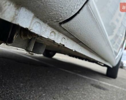 Білий Мерседес Віто, об'ємом двигуна 2.15 л та пробігом 309 тис. км за 7499 $, фото 37 на Automoto.ua