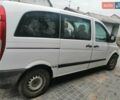 Белый Мерседес Вито, объемом двигателя 2.2 л и пробегом 200 тыс. км за 5300 $, фото 2 на Automoto.ua