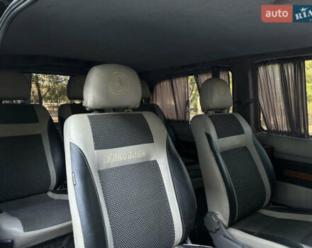 Белый Мерседес Вито, объемом двигателя 2.15 л и пробегом 372 тыс. км за 7999 $, фото 16 на Automoto.ua