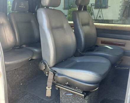 Білий Мерседес Віто, об'ємом двигуна 2.15 л та пробігом 308 тис. км за 7000 $, фото 12 на Automoto.ua