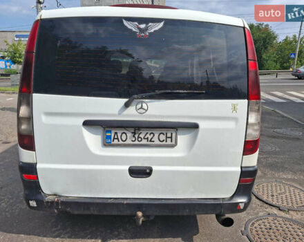 Белый Мерседес Вито, объемом двигателя 2.15 л и пробегом 300 тыс. км за 5000 $, фото 2 на Automoto.ua