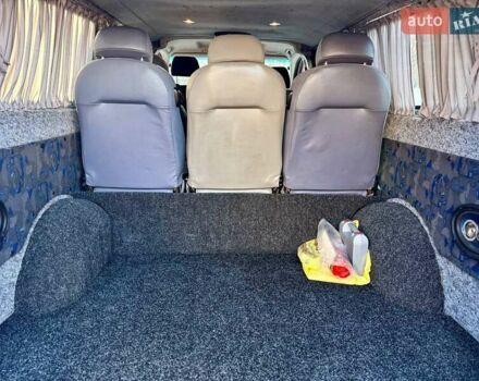 Белый Мерседес Вито, объемом двигателя 2.2 л и пробегом 232 тыс. км за 7500 $, фото 6 на Automoto.ua