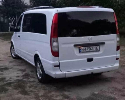 Белый Мерседес Вито, объемом двигателя 2.15 л и пробегом 400 тыс. км за 5700 $, фото 1 на Automoto.ua