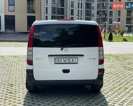 Белый Мерседес Вито, объемом двигателя 2.15 л и пробегом 440 тыс. км за 7200 $, фото 6 на Automoto.ua