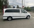 Белый Мерседес Вито, объемом двигателя 2.2 л и пробегом 430 тыс. км за 7100 $, фото 3 на Automoto.ua