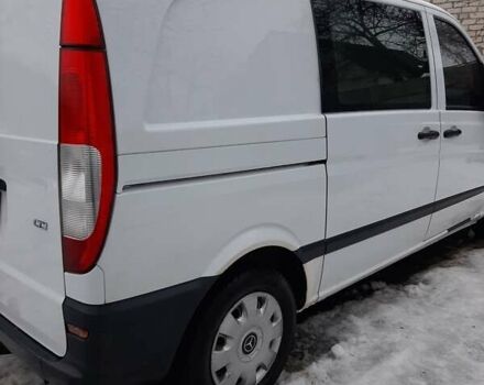 Білий Мерседес Віто, об'ємом двигуна 2.2 л та пробігом 415 тис. км за 7500 $, фото 4 на Automoto.ua