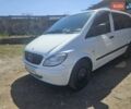 Белый Мерседес Вито, объемом двигателя 2.2 л и пробегом 325 тыс. км за 8000 $, фото 4 на Automoto.ua