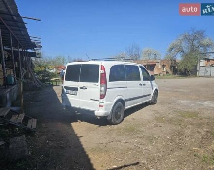 Белый Мерседес Вито, объемом двигателя 2.2 л и пробегом 325 тыс. км за 8000 $, фото 10 на Automoto.ua