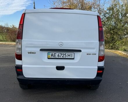 Белый Мерседес Вито, объемом двигателя 2.1 л и пробегом 300 тыс. км за 5900 $, фото 4 на Automoto.ua