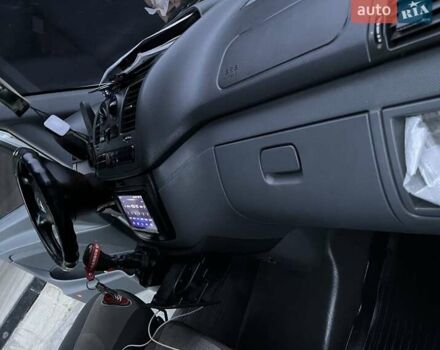 Белый Мерседес Вито, объемом двигателя 2.1 л и пробегом 292 тыс. км за 6700 $, фото 1 на Automoto.ua