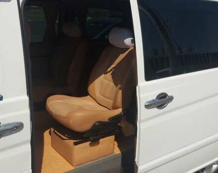 Мерседес Віто 2005 у Одесі на Automoto.ua Білий Мерседес Віто, об'ємом двигуна 2.2 л та пробігом 294 тис. км за 10800 $, фото 15 на Automoto.ua