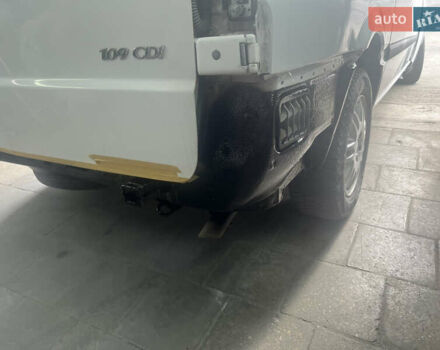 Белый Мерседес Вито, объемом двигателя 2.15 л и пробегом 246 тыс. км за 7299 $, фото 31 на Automoto.ua