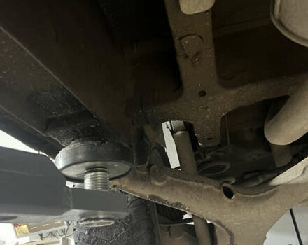 Белый Мерседес Вито, объемом двигателя 2.15 л и пробегом 246 тыс. км за 7299 $, фото 28 на Automoto.ua