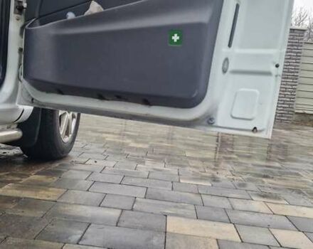 Білий Мерседес Віто, об'ємом двигуна 2.15 л та пробігом 350 тис. км за 6800 $, фото 5 на Automoto.ua