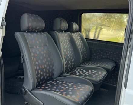 Белый Мерседес Вито, объемом двигателя 2.1 л и пробегом 300 тыс. км за 5900 $, фото 10 на Automoto.ua