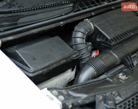 Белый Мерседес Вито, объемом двигателя 2.15 л и пробегом 246 тыс. км за 7299 $, фото 13 на Automoto.ua