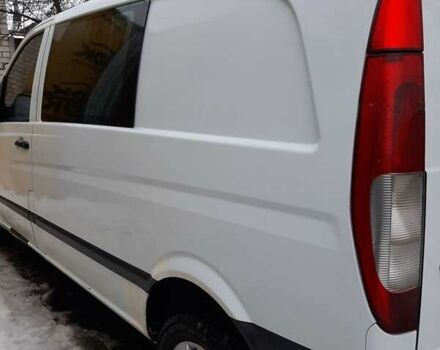 Білий Мерседес Віто, об'ємом двигуна 2.2 л та пробігом 415 тис. км за 7500 $, фото 5 на Automoto.ua