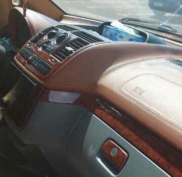 Мерседес Віто 2005 у Одесі на Automoto.ua Білий Мерседес Віто, об'ємом двигуна 2.2 л та пробігом 294 тис. км за 10800 $, фото 10 на Automoto.ua