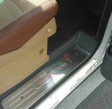 Мерседес Віто 2005 у Одесі на Automoto.ua Білий Мерседес Віто, об'ємом двигуна 2.2 л та пробігом 294 тис. км за 10800 $, фото 11 на Automoto.ua