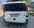 Белый Мерседес Вито, объемом двигателя 2.2 л и пробегом 412 тыс. км за 4600 $, фото 4 на Automoto.ua