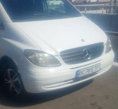 Білий Мерседес Віто, об'ємом двигуна 2.2 л та пробігом 600 тис. км за 6500 $, фото 2 на Automoto.ua